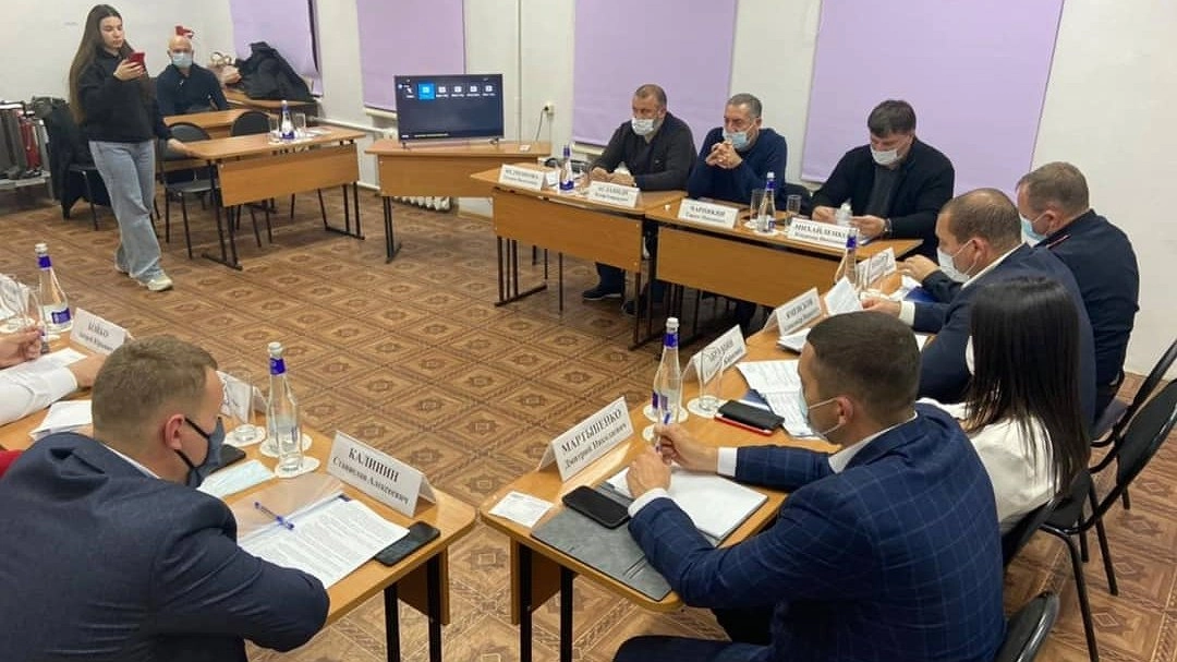 Главная картинка новости: Уволили водителя маршрутки, из-за которого в ДТП пострадали новороссийцы