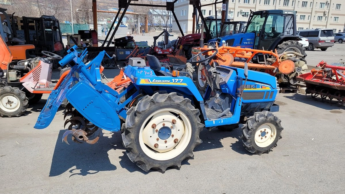 Новороссийец угнал трактор с места работы и продал