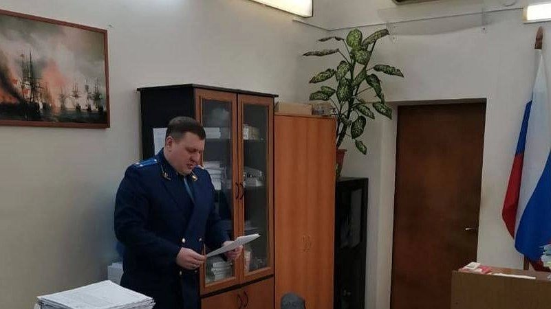 Зарезал тарелкой: новороссиец получил 9,5 лет тюрьмы за убийство