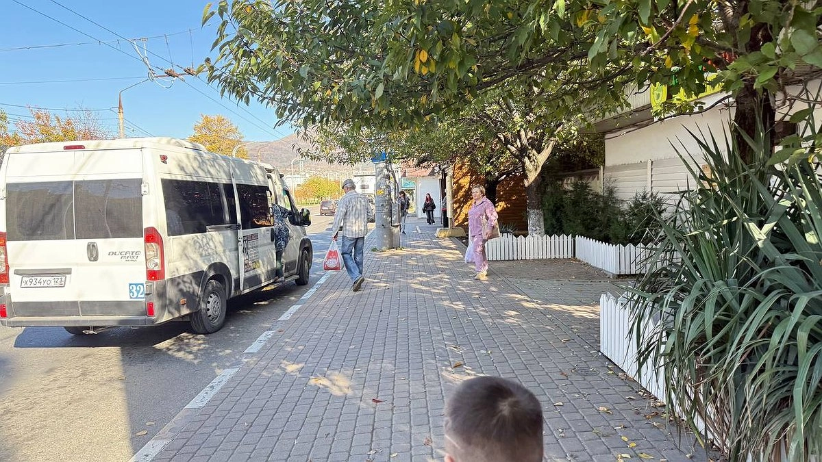 Главная картинка новости: В Новороссийске ужесточают контроль безопасности в школах и соцучреждениях