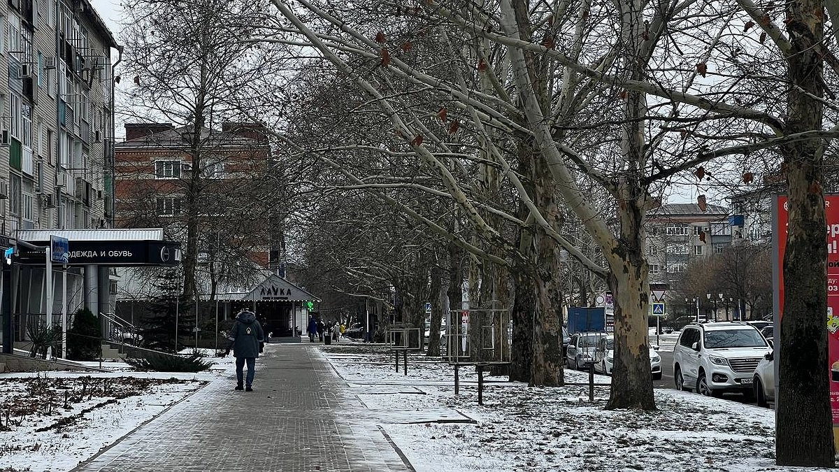 Холода наведаются со дня на день: убирать зимние куртки в шкаф пока рано