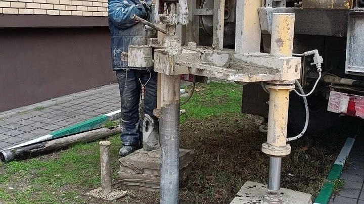 Главная картинка новости: В Новороссийске ремонтируют канализацию