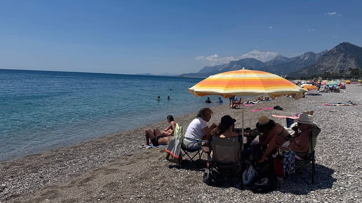 Восемь галечных пляжей под Анапой готовят к открытию