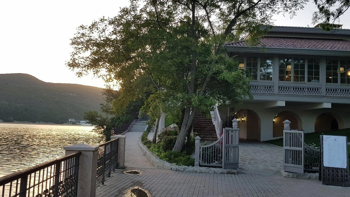 Новороссийские рестораны заняли призовые места в конкурсе «Лучшее предприятие общественного питания Краснодарского края 2023 года»