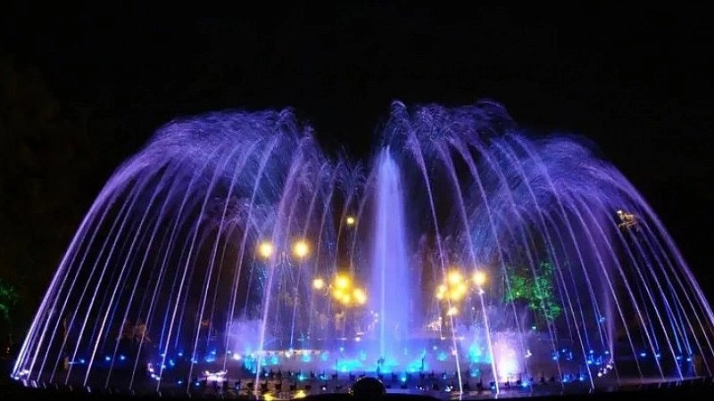 Новороссийцы недовольны неработающими фонтанами