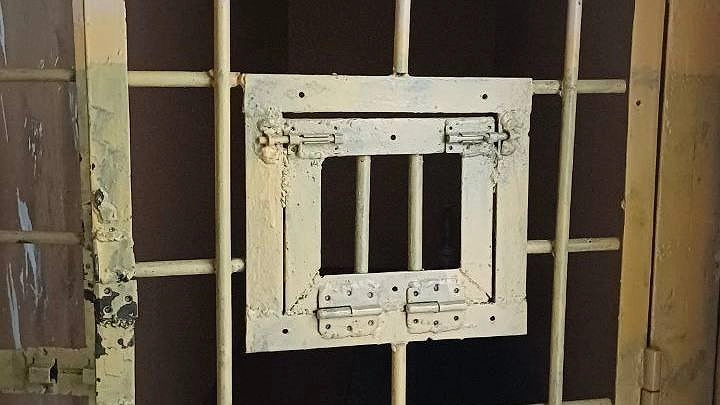 В Новороссийске задержали мужчину, обокравшего инвалида в ТЦ