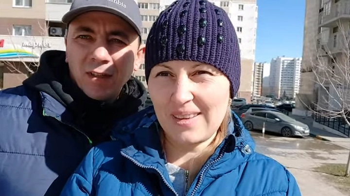 Главная картинка новости: Прошли испытание норд-остом и оценили кубанские яблоки. Переехавшая с Кузбасса семья поделились впечатлениями о жизни в Новороссийске