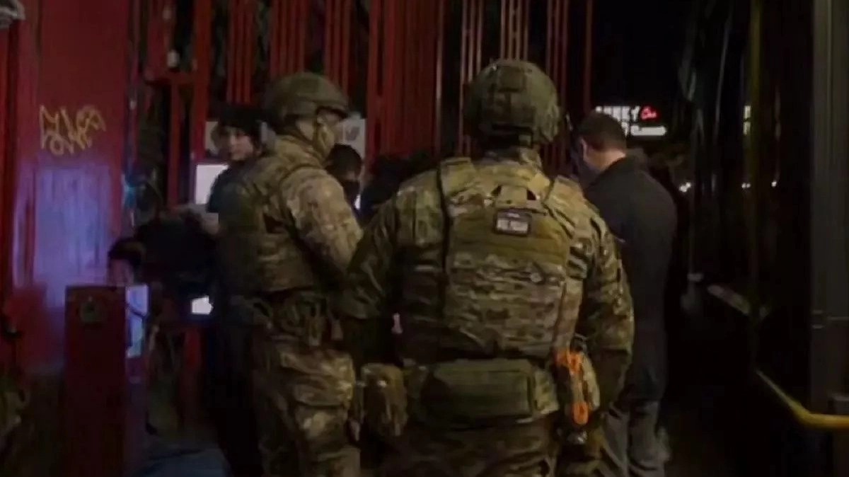 Главная картинка новости: Контроль усиливается: силовики провели массовые проверки в ночных клубах Краснодара