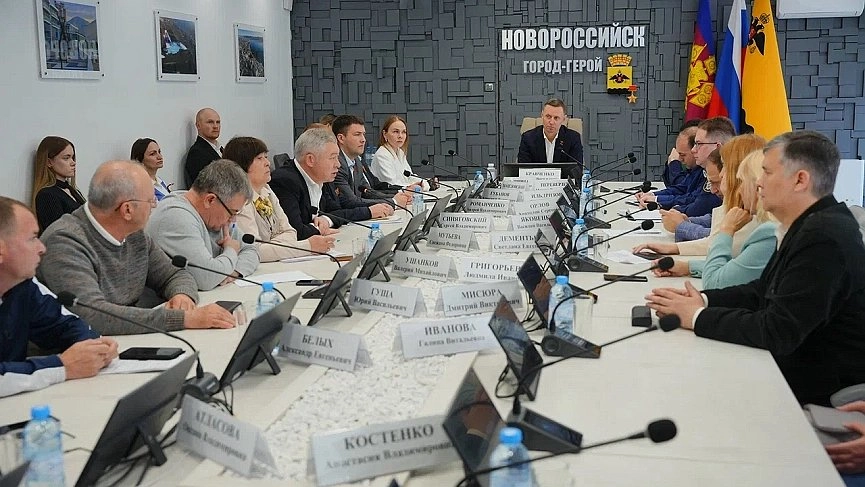 В Новороссийске обсудили судьбу долгостроев ГК «Черное море»: ищут нового инвестора