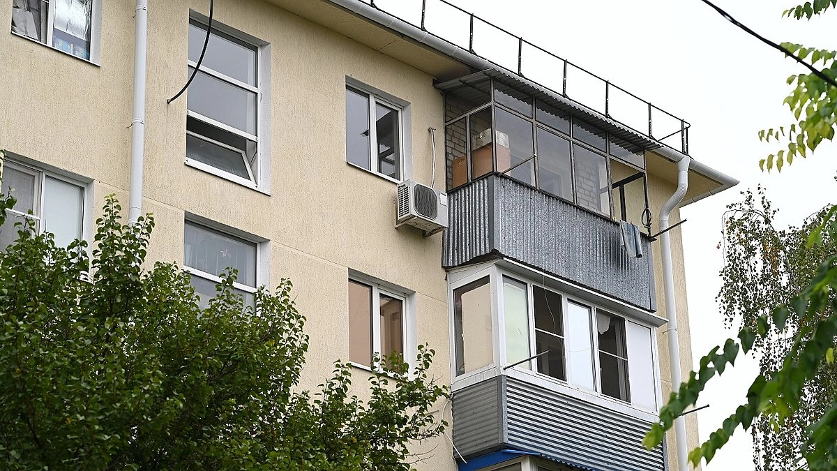 В Краснодаре почти восстановили два дома после атаки БПЛА: жители получили компенсации