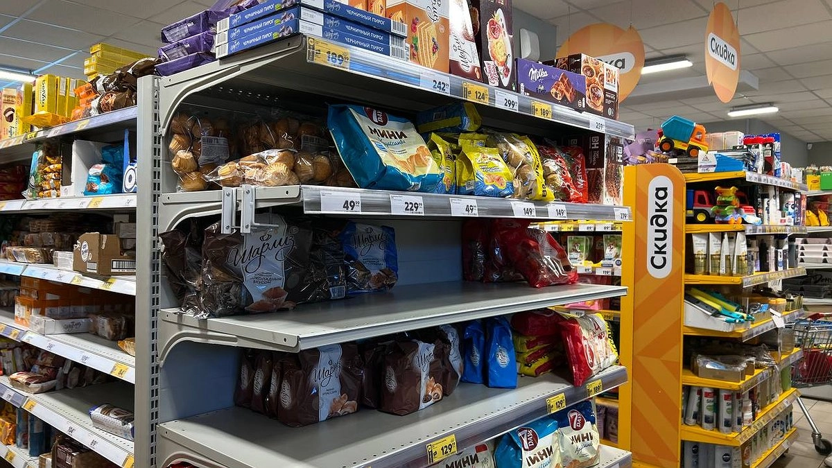 Главная картинка новости: Полки "Пятерочки" пустеют на глазах: список недорогих трендовых продуктов — что стоит смело брать