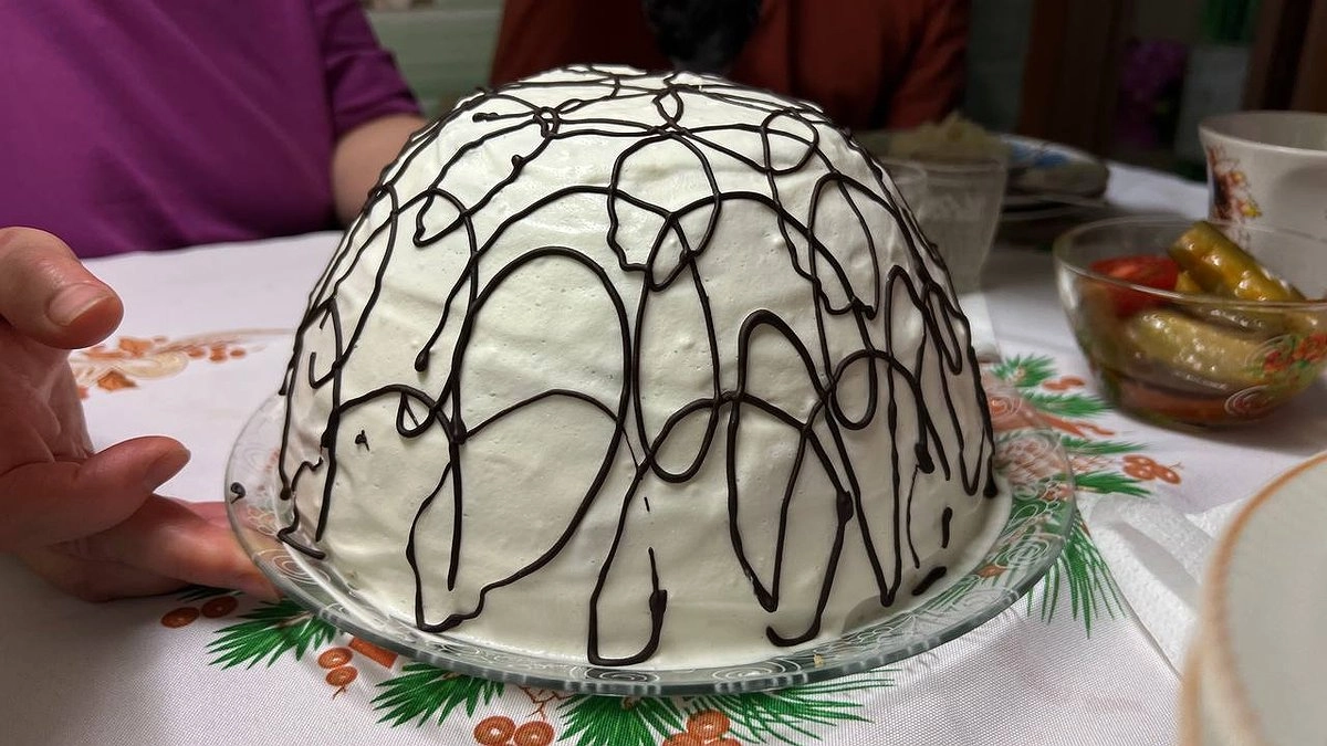 Торт «Зебра» на кефире и манке: классика домашней выпечки