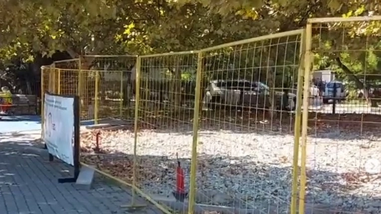 Главная картинка новости: Власти объяснили, почему не успели достроить детскую площадку на Набережной Новороссийска