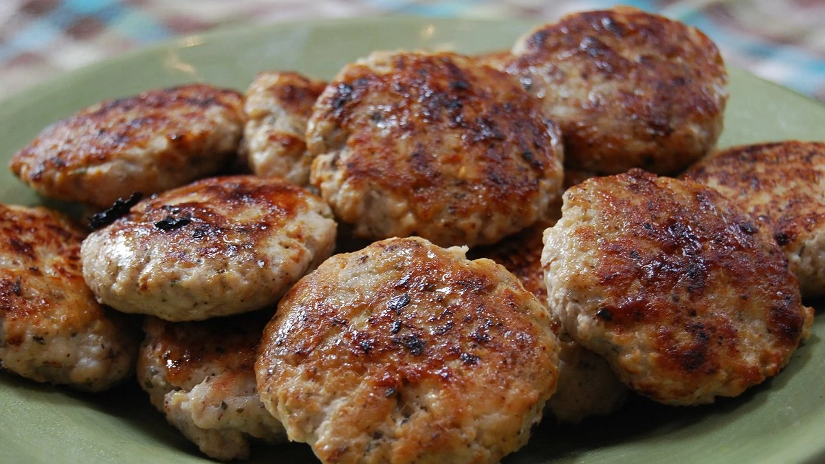 2 ложки в фарш, и котлеты будут сочные и нежные — секретный лайфхак от шеф-поваров