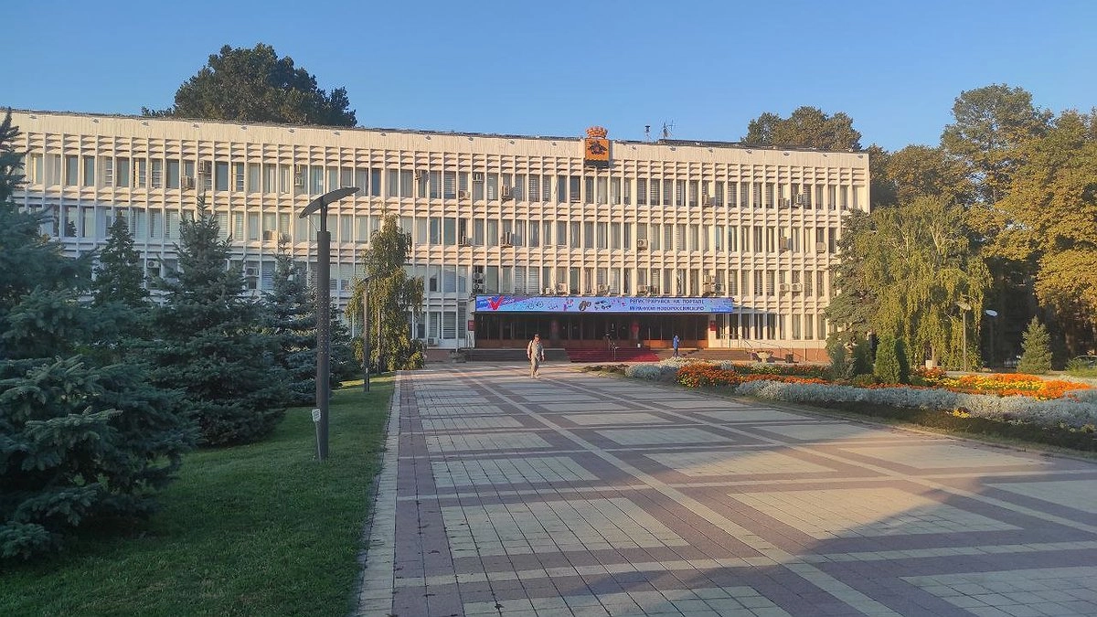 Главная картинка новости: Власти обсудят с новороссийцами проект бюджета на 2023 год