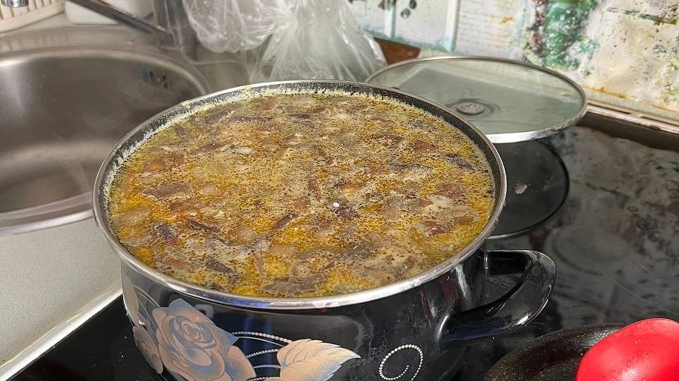 Главная картинка новости: Не повторяйте чужих ошибок: три правила рассольника, о которых молчат кулинарные книги