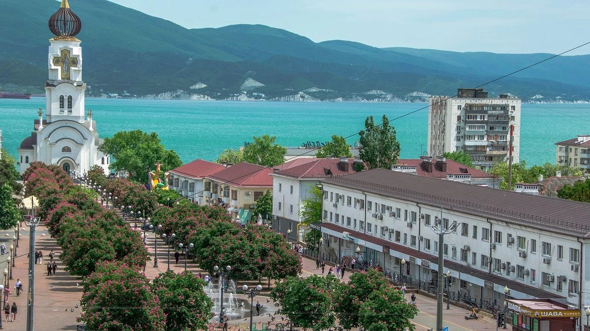 В выходные на Черноморском побережье воздух прогреется до +25 градусов