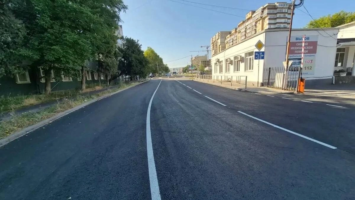 В Анапе досрочно открыли движение на улице Ленина после ремонта теплотрассы