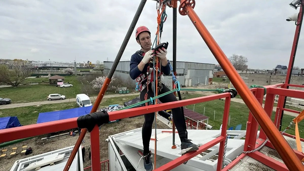 «Кубок Юга-2026»: лучшие спасатели России соревнуются на новом полигоне Кубани