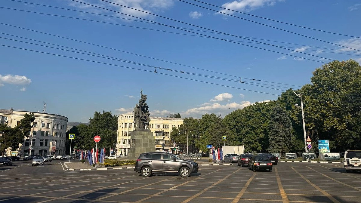 В Новороссийске 15 магазинов оштрафовали за вывески на английском
