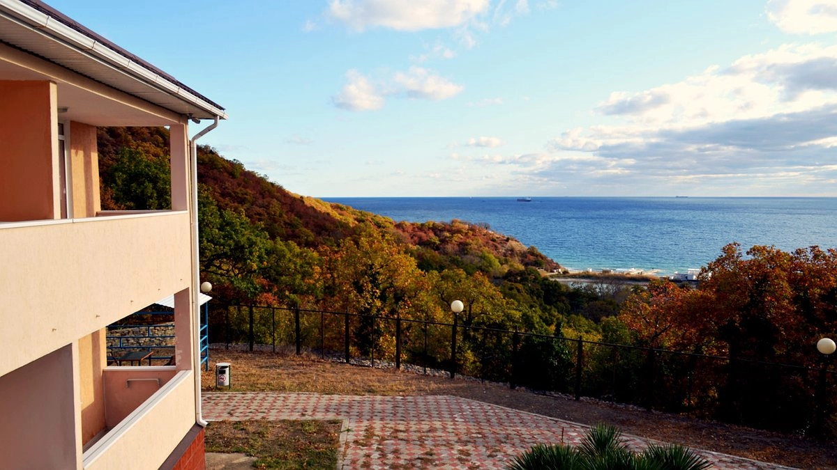 Главная картинка новости: Тайна «Голубой волны»: почему Газпром продает базы на пепелище Черноморья