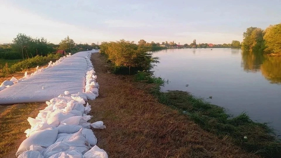В Славянском районе ввели режим ЧС из-за прорыва дамбы на реке Кубань