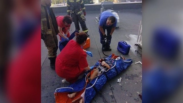 Главная картинка новости: В Новороссийске спасли женщину, выпавшую с третьего этажа