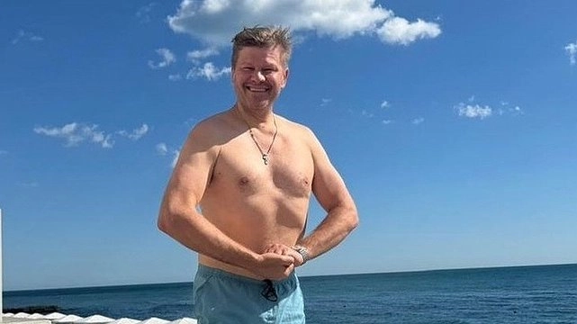 Дмирий Губерниев устроил «танцы на воде по заявкам публики» в Новороссийске