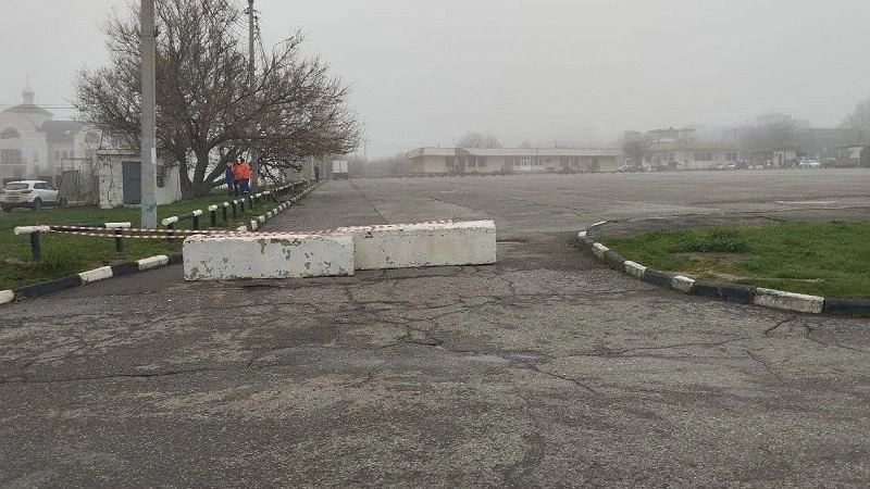 В Новороссийске закрыт въезд на парковку для репетиций Парада Победы