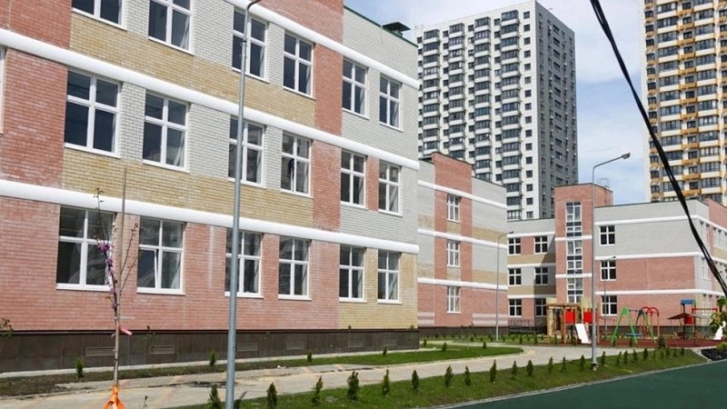 Главная картинка новости: Новороссийск не получит 4 миллиарда рублей на строительство школы и очистных сооружений