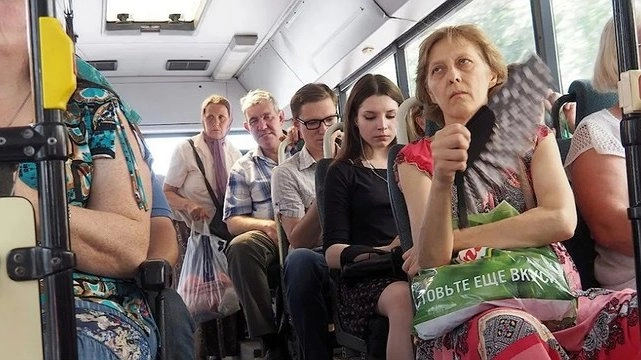 Водители маршруток в Новороссийске продолжают издеваться над пассажирами