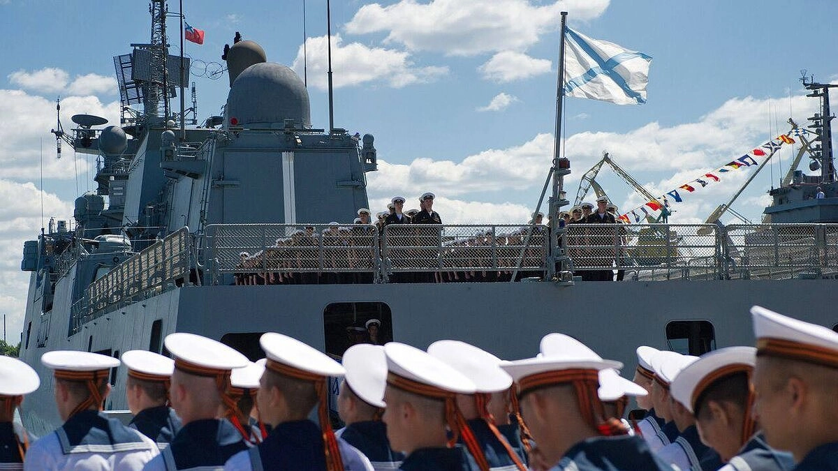 Главная картинка новости: Не пугайтесь стрельбы: 27 июля Новороссийск погрузится в историю флота