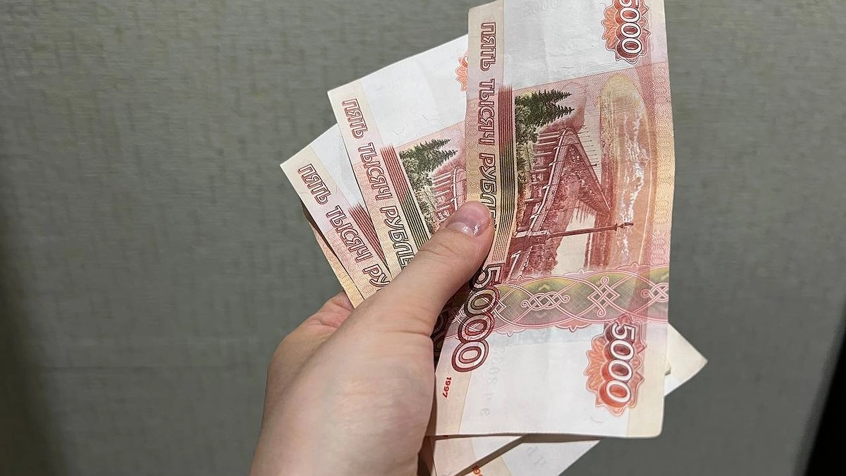 Избыточное взыскание: почему со счета могут снять всю зарплату и как защитить доход