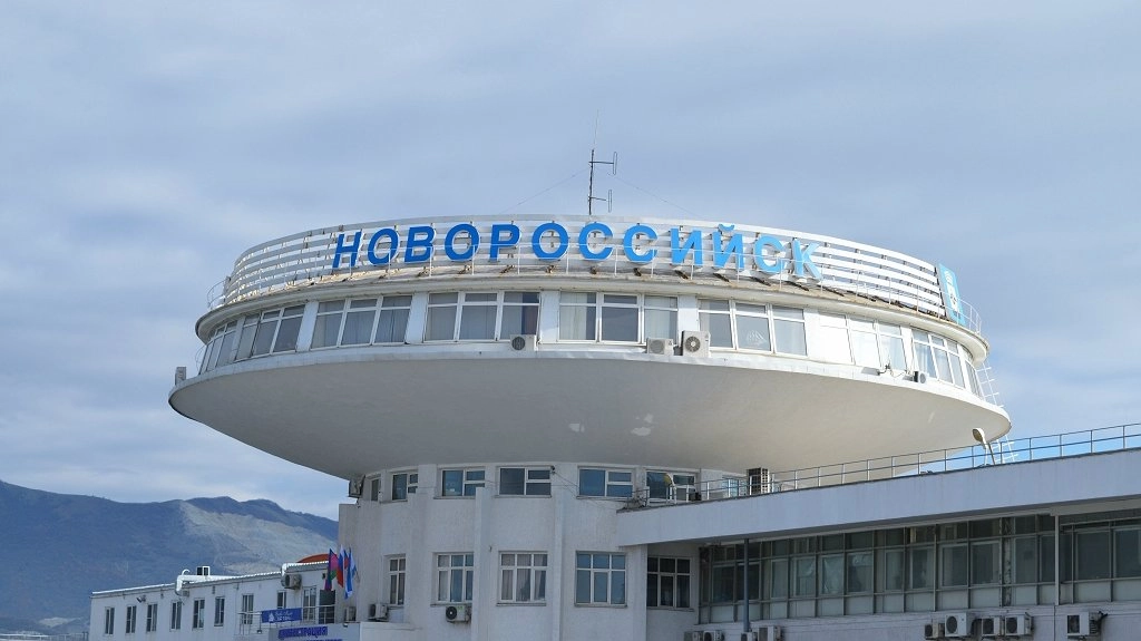 Главная картинка новости: Между Новороссийском и Крымом предложили запустить морской транспорт