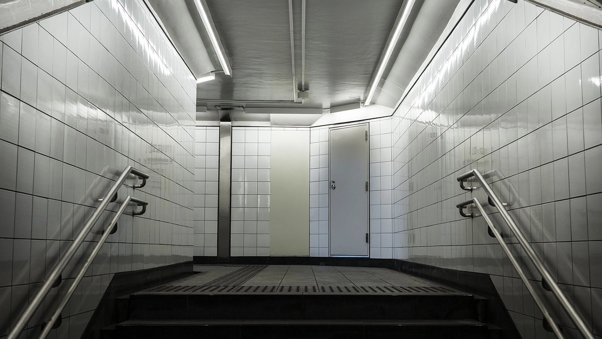 Подземный переход на Дзержинского в Краснодаре откроют в конце июня, наземную «зебру» уберут