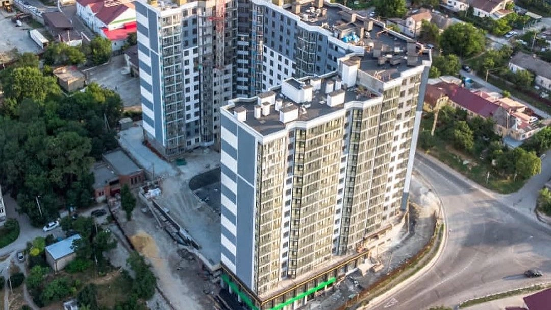 Суд признал жилую высотку под Новороссийском самостроем