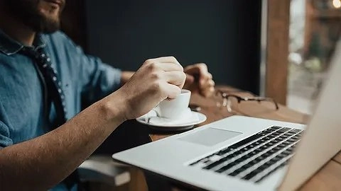 Главная картинка новости: Кубань бьёт рекорды: самозанятые зарабатывают миллионы на госзакупках