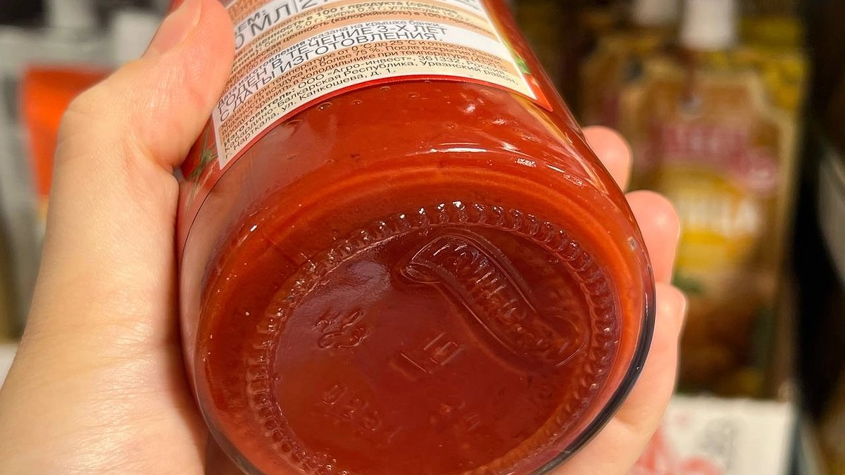 Главная картинка новости: Экспертиза томатной пасты: какие бренды оказались пюре, а в каких нашли запрещенные консерванты