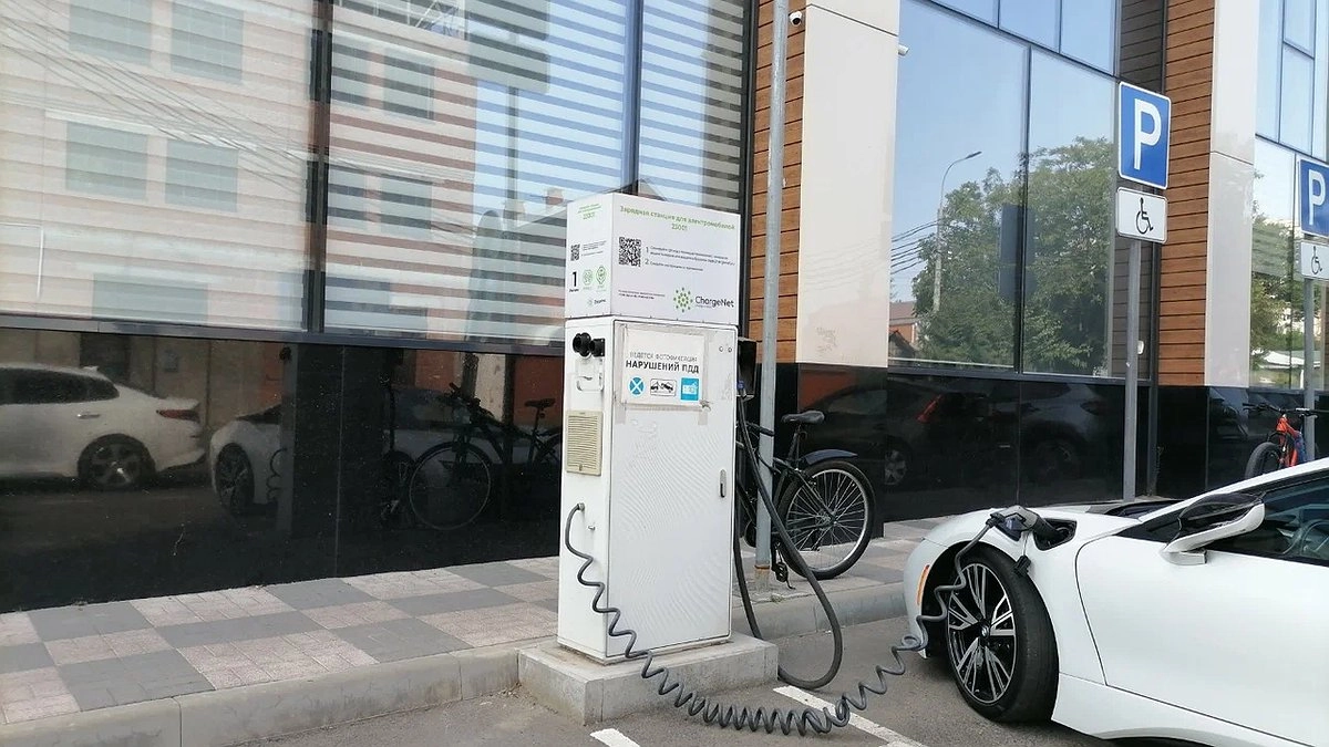 Главная картинка новости: В Краснодарском крае резко перестали покупать электромобили. Названа неожиданная причина спада