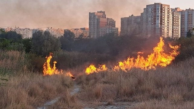 В Новороссийске в Прилагунье случился пожар