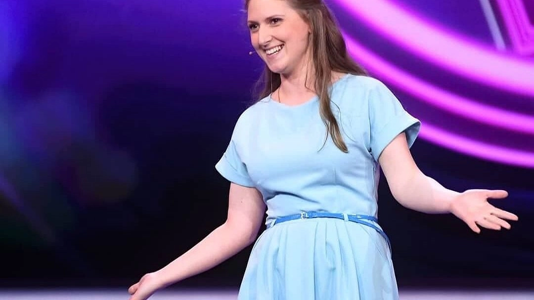 Участница «Comedy баттл» Анна Хорина рассказала как в Новороссийске появился свой стендап-проект