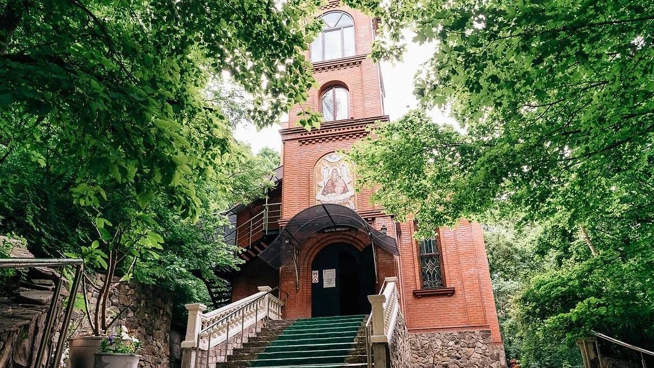 Главная картинка новости: Новороссийск вошел в ТОП популярных паломнических центров