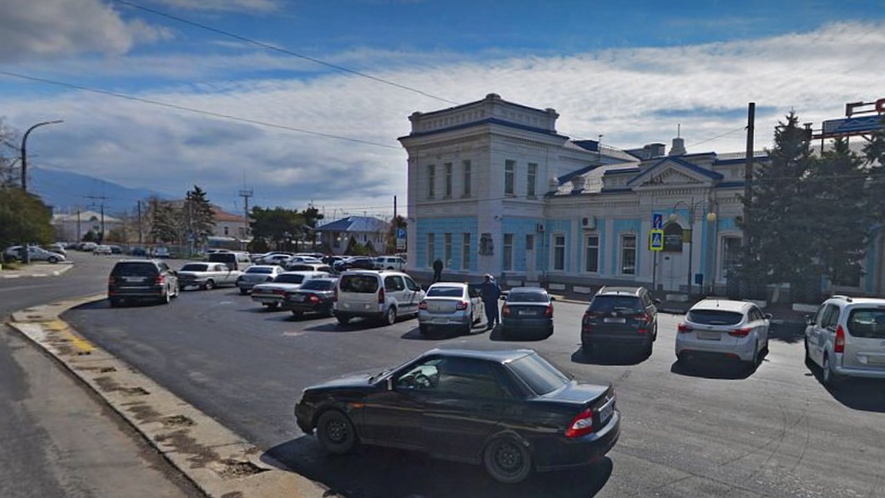 Главная картинка новости: Штраф или потраченные зря деньги. Через что проходят новороссийцы, чтобы оплатить парковку?