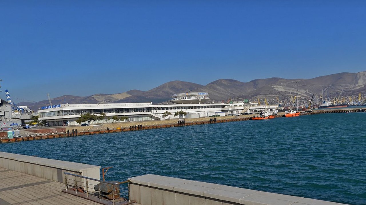 Главная картинка новости: Около Морвокзала Новороссийска утонула женщина