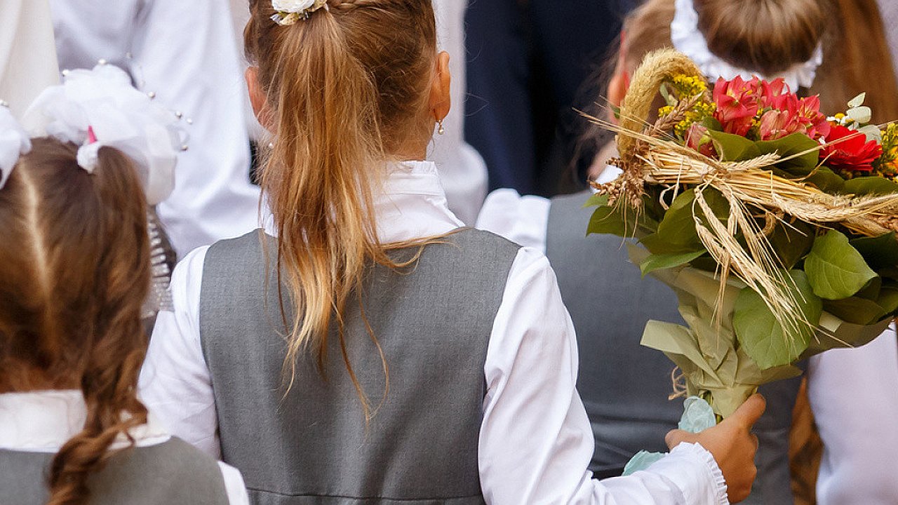 Главная картинка новости: 1 сентября в Новороссийске будет жарко и ветрено