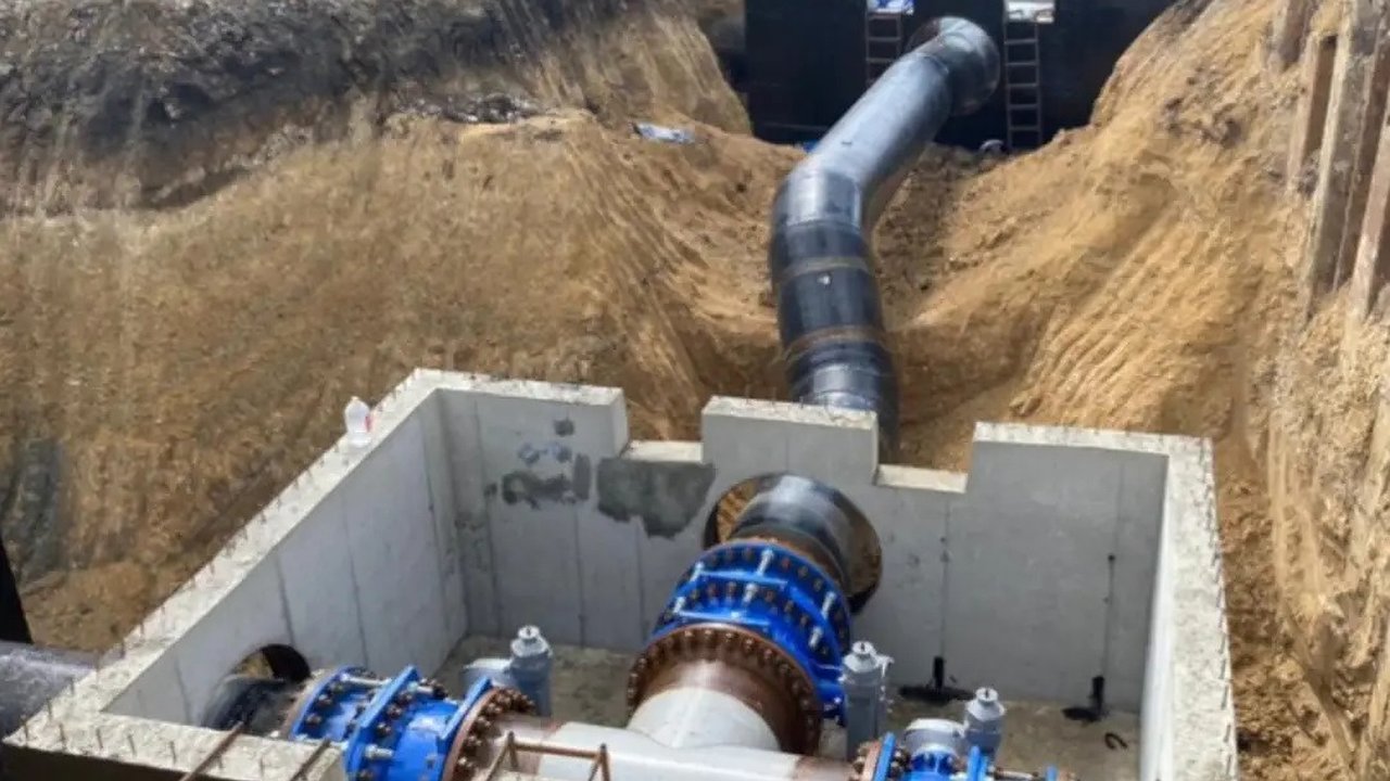 Главная картинка новости: В эксплуатацию ввели новый участок водовода. Это улучшит водоснабжение Новороссийска