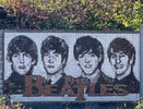 Житель Новороссийска украсил свой забор панно с портретом «The Beatles»