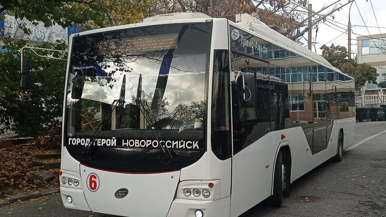 Главная картинка новости: Власти Новороссийска проводят опрос об общественном транспорте