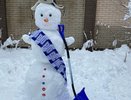 Футбольный фанат, кот и турист в маске: новороссийцы лепят забавных снеговиков