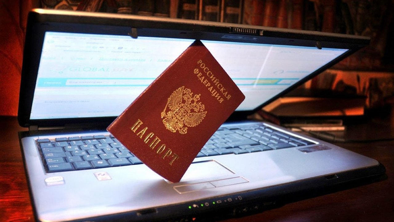Главная картинка новости: Новороссийцам придется регистрироваться в социальных сетях по паспорту?